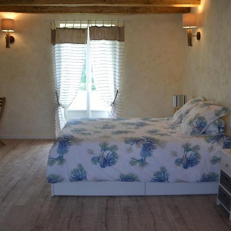 Escale A Villeperdue Chambre Hellulaug Saint-Épain Eksteriør bilde
